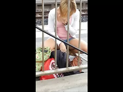 ريغان فوكس وتايلر نيكسون في صديقة افلام سكس ليلي علوي الليلة
