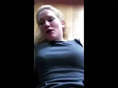 فيديو Mama's Fucking  My Man (جوني سينس ، كلوديا فالنتين)