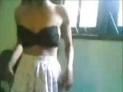 لطيف شقراء الهواة يعطي عظيم موقع سكس ليلى علوي فيديو HANDJOB (بريتني يونغ)