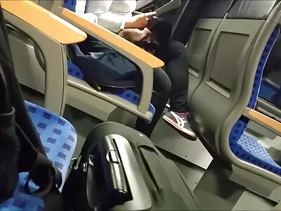 الحصول عليه في الفيديو  (نيكي كابوني)