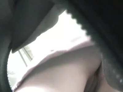 فيديو مثير  ليزا (ليزا رو)